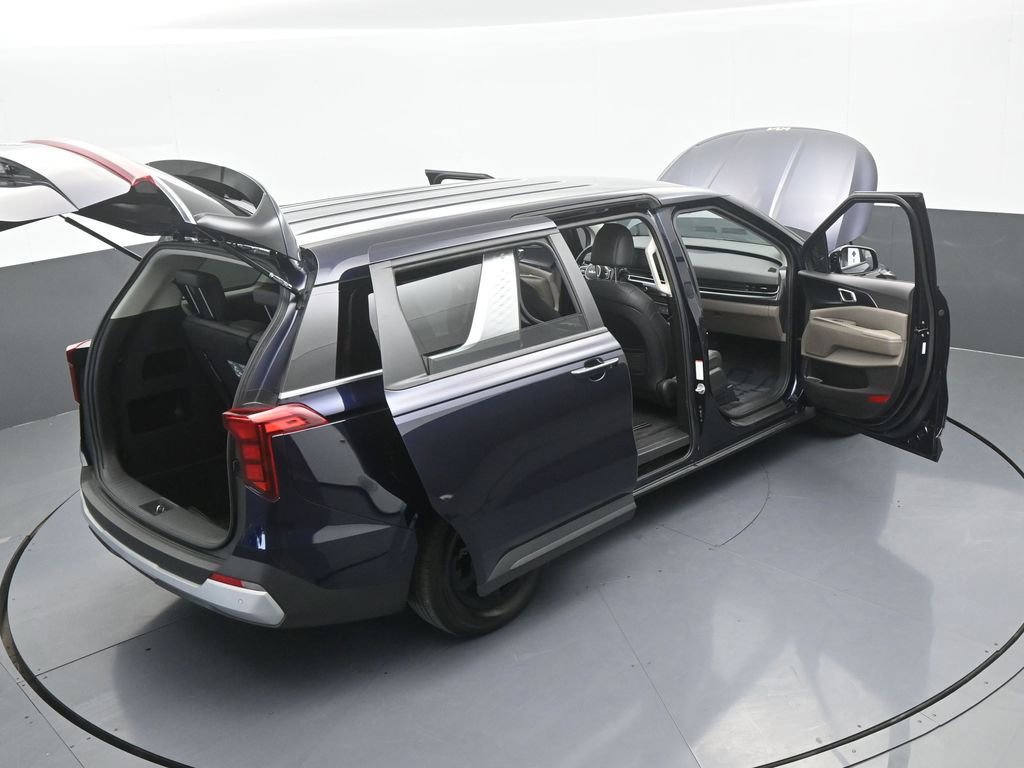 Used 2025 Kia Carnival image 72