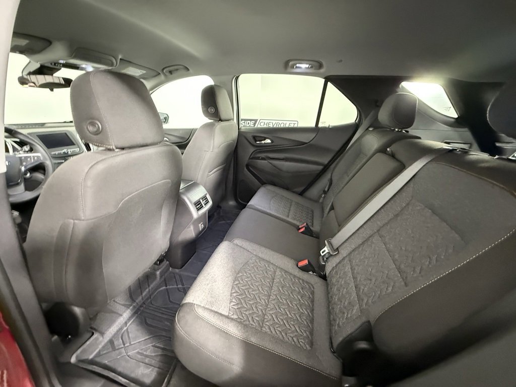 Used 2024 Chevrolet Equinox LT w/ LPO, Floor Liner Package image 15