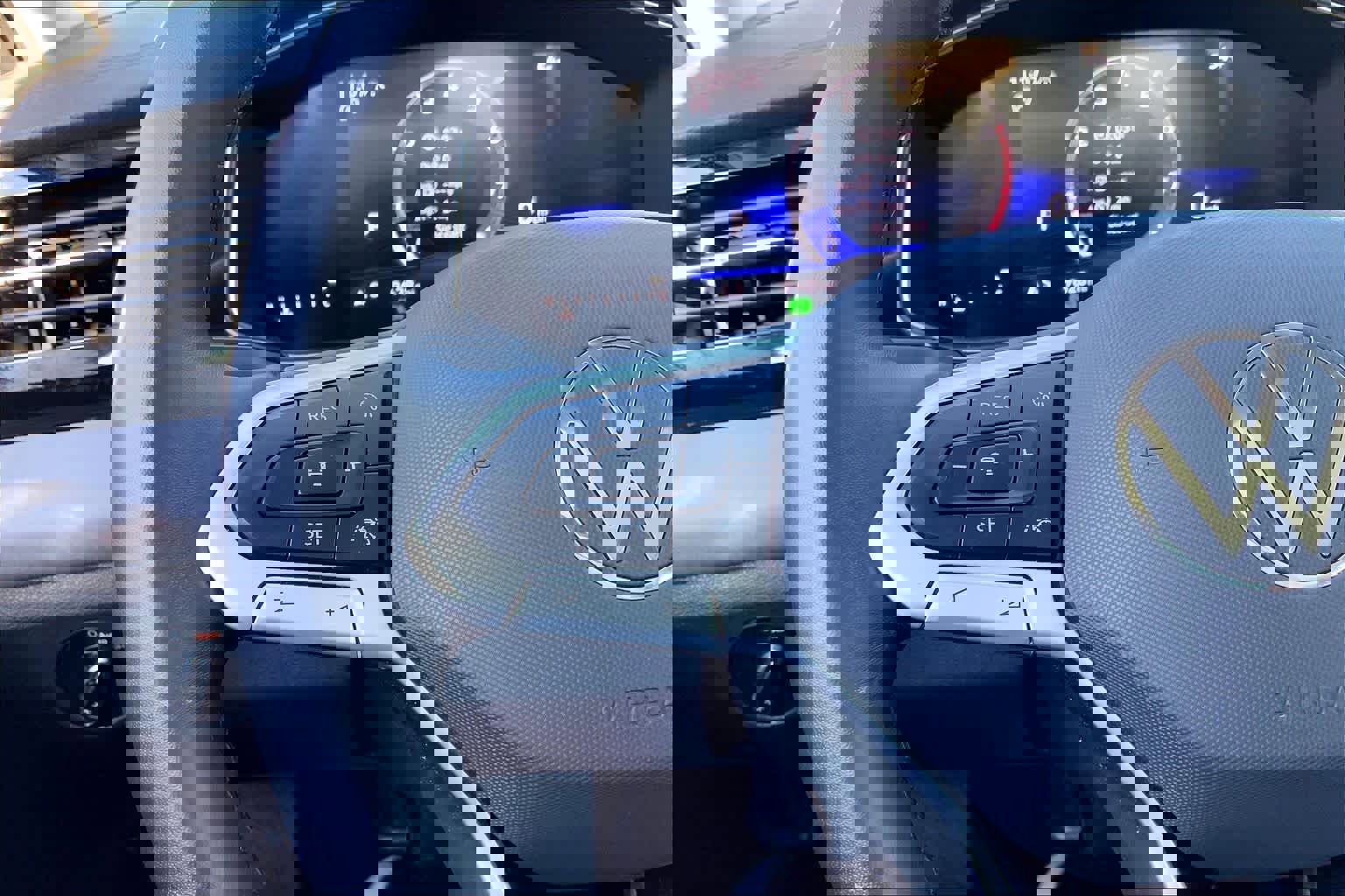 Used 2025 Volkswagen Jetta SE image 24