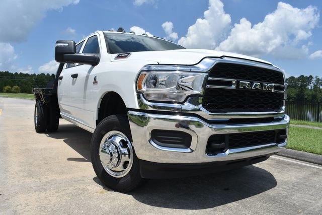 Used 2024 RAM 3500 Tradesman w/ Chrome Appearance Group image 1