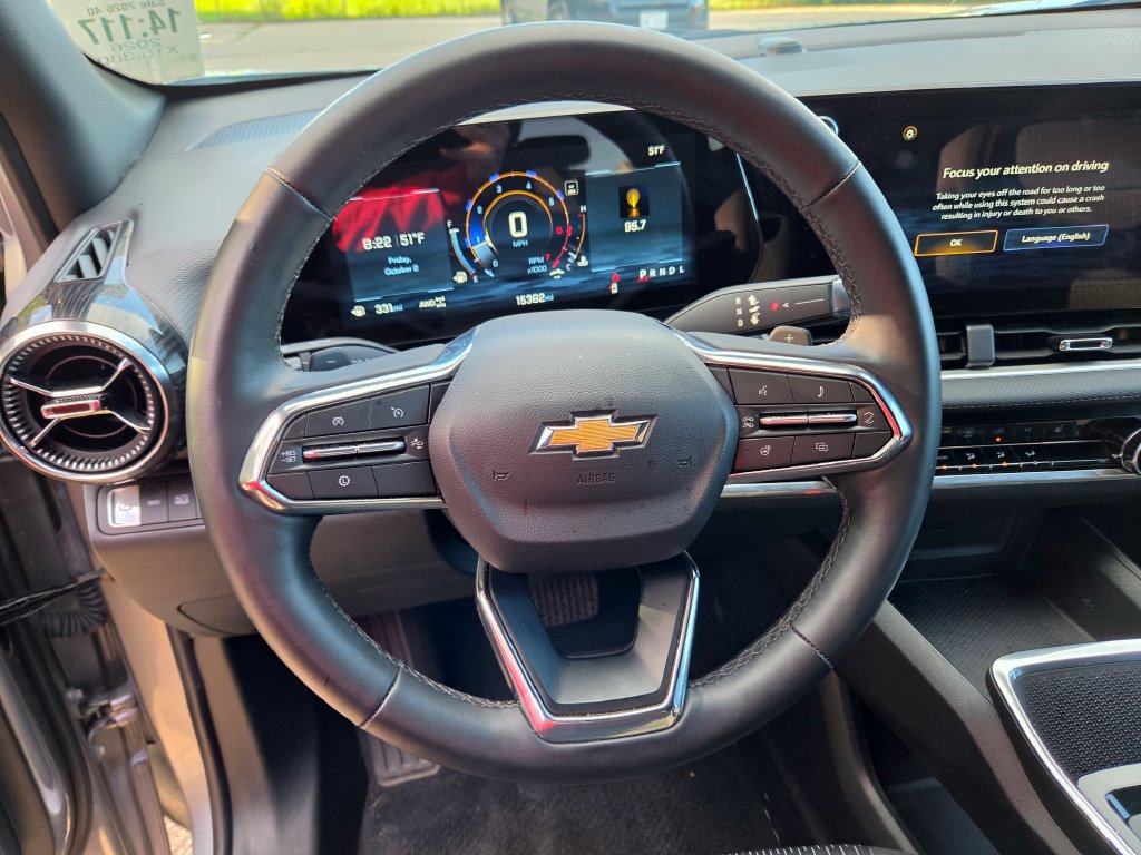 Used 2026 Chevrolet Equinox LT AWD/4WD image 14
