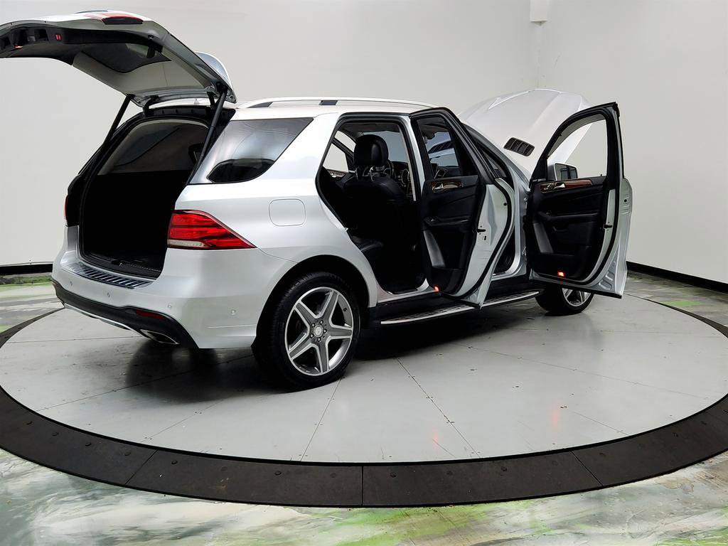 Used 2016 Mercedes-Benz GLE 400 4MATIC w/ Driver Assistance Package image 11