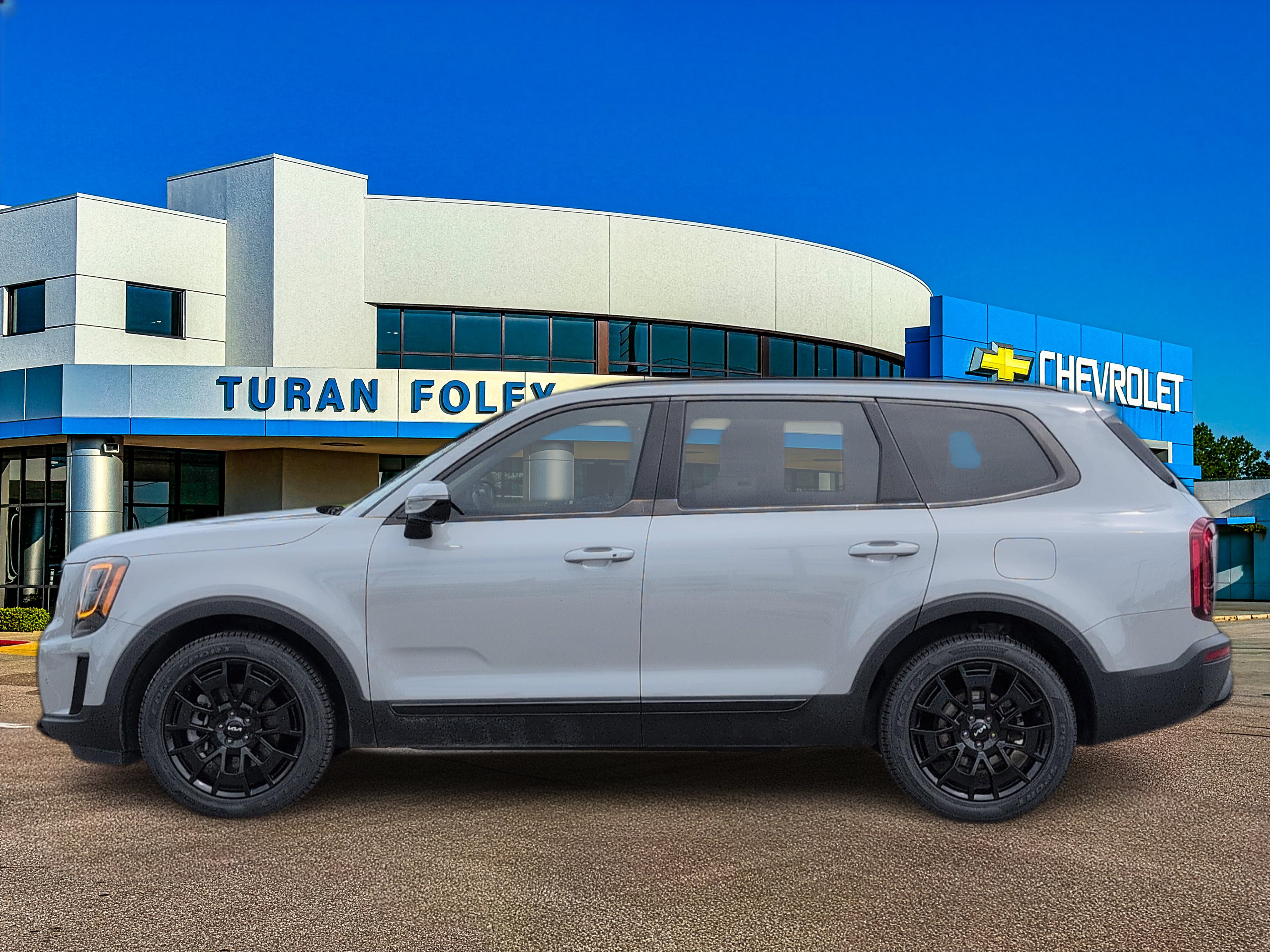 Used 2022 Kia Telluride SX w/ Nightfall Edition Package AWD/4WD image 2