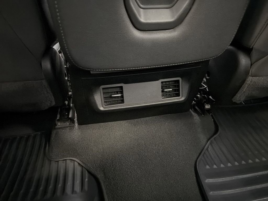 Used 2022 Chevrolet Silverado 1500 Custom Trail Boss AWD/4WD image 22