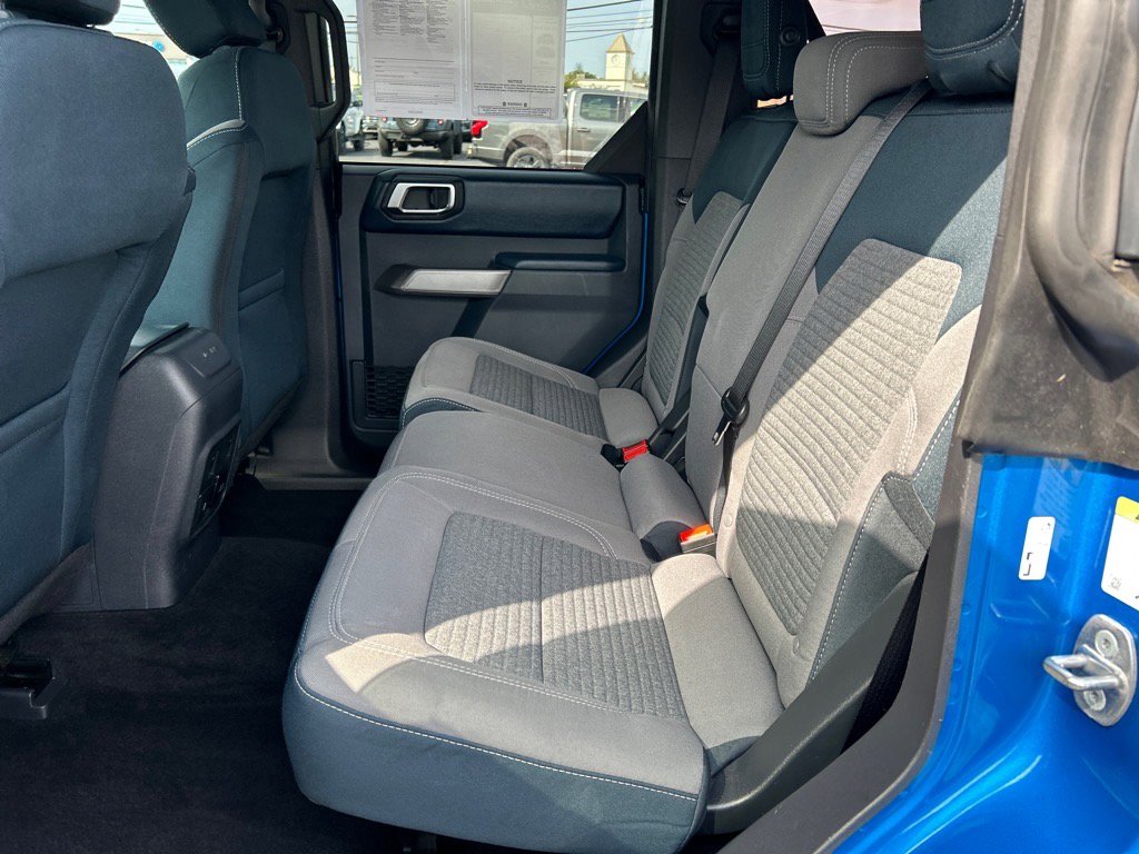 Used 2023 Ford Bronco Outer Banks image 8