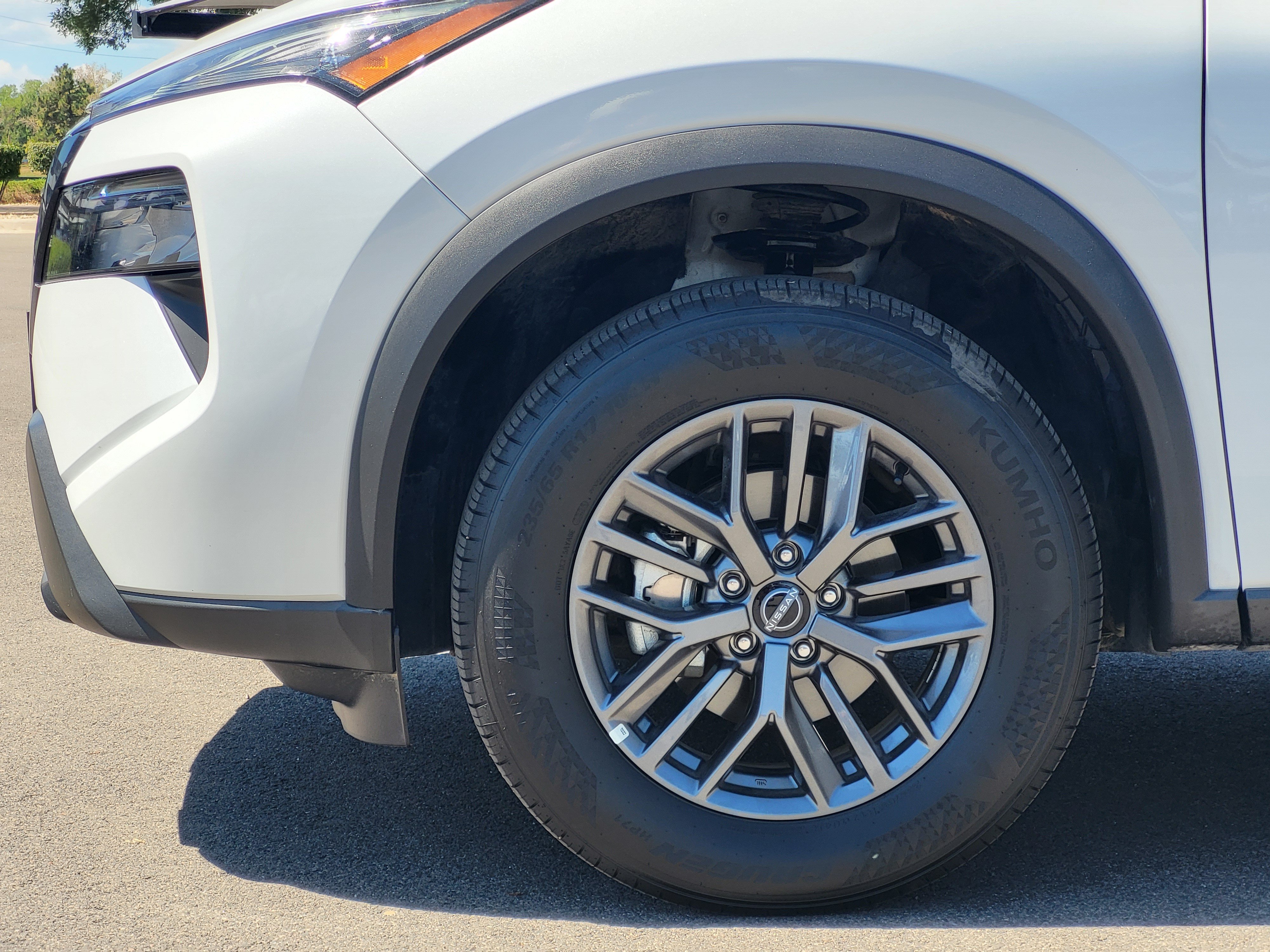 Used 2026 Nissan Rogue SV AWD/4WD image 9