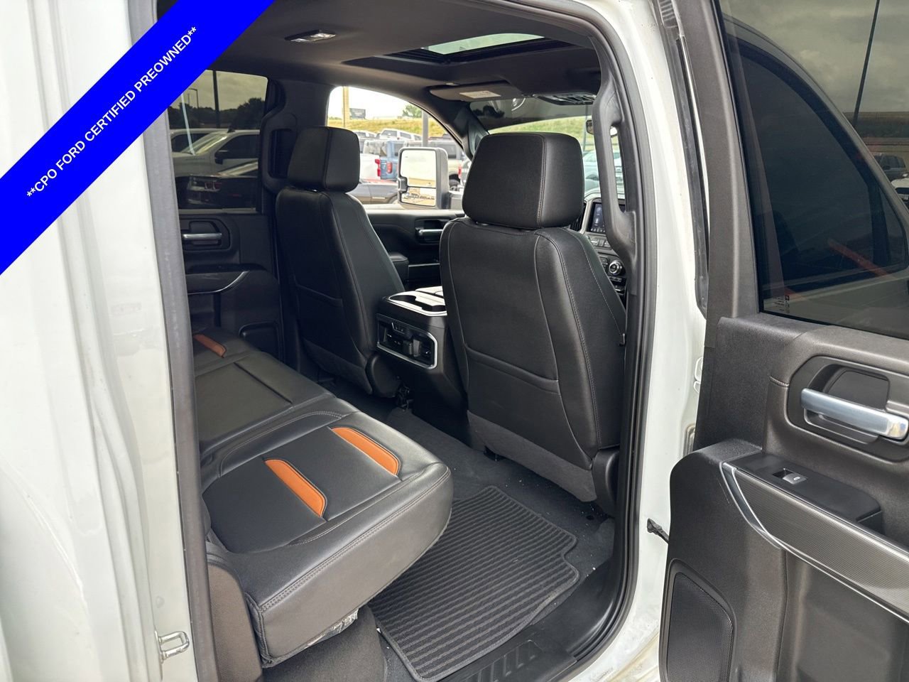 Used 2022 GMC Sierra 2500 AT4 w/ AT4 Premium Plus Package AWD/4WD image 12