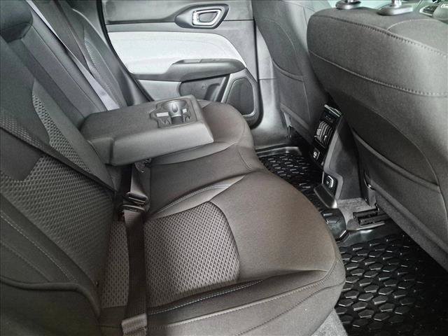 Used 2023 Jeep Compass Sport AWD/4WD image 18