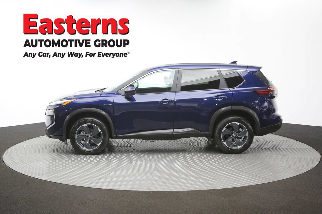 Used 2024 Nissan Rogue SV AWD/4WD image 59