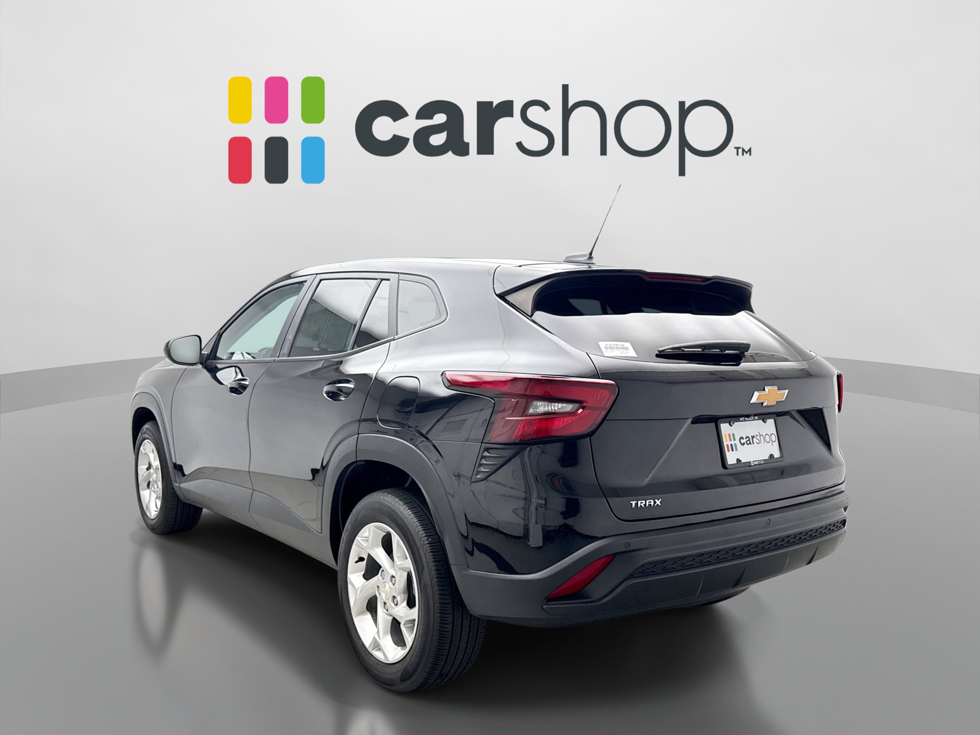 Used 2024 Chevrolet Trax LS w/ LS Convenience Package FWD image 3
