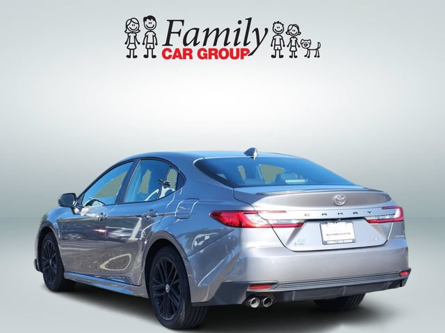 Used 2025 Toyota Camry SE w/ Convenience Package AWD/4WD image 3