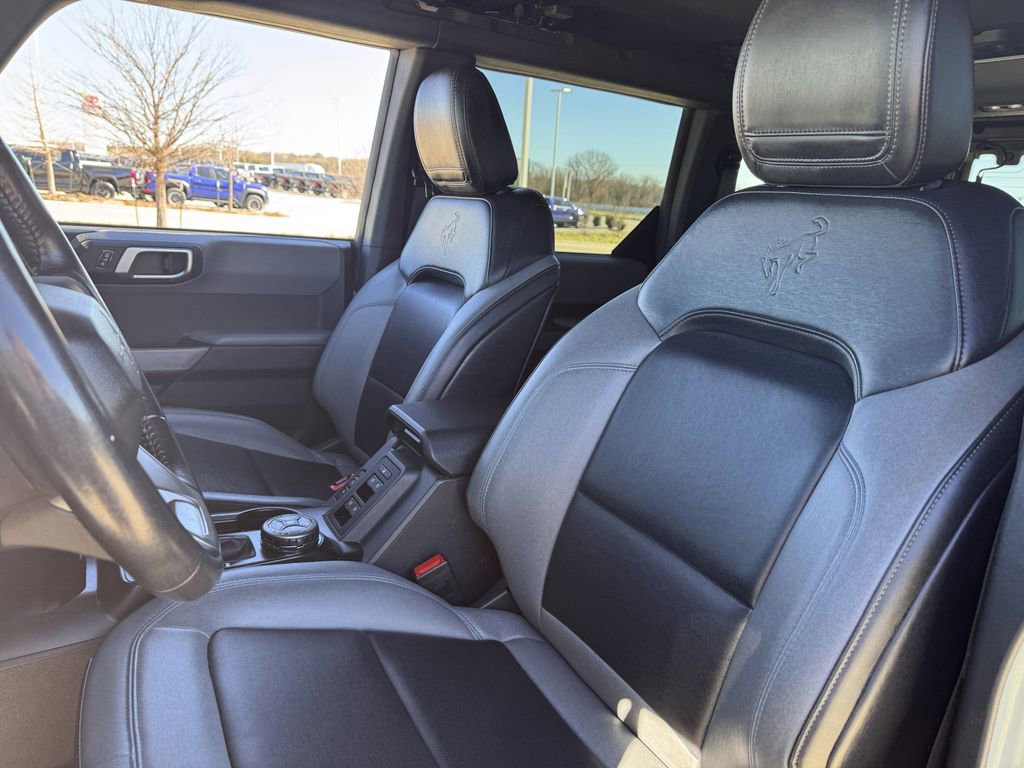 Used 2022 Ford Bronco Black Diamond image 22