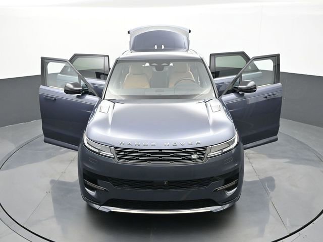Used 2025 Land Rover Range Rover Sport Dynamic SE image 31