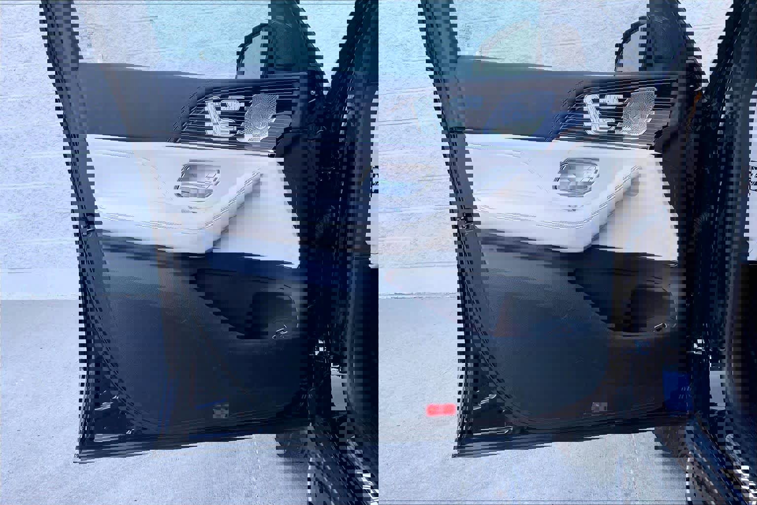 Used 2025 Mercedes-Benz GLE 53 AMG AMG GLE 53 image 19