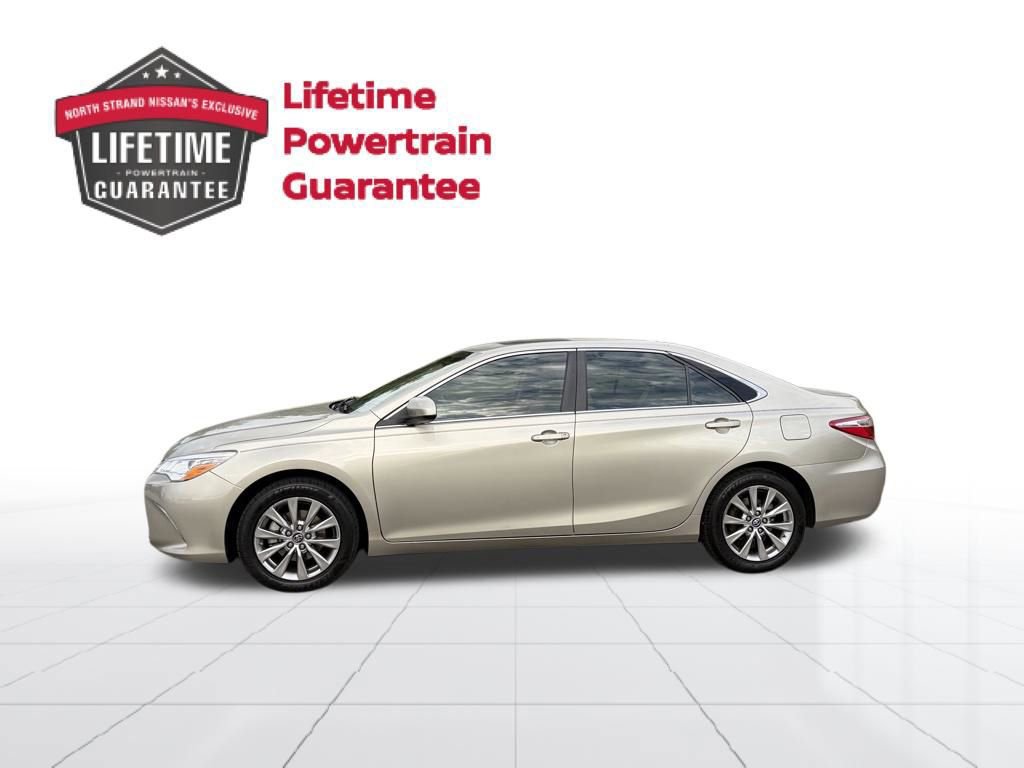 Used 2017 Toyota Camry XLE FWD image 2