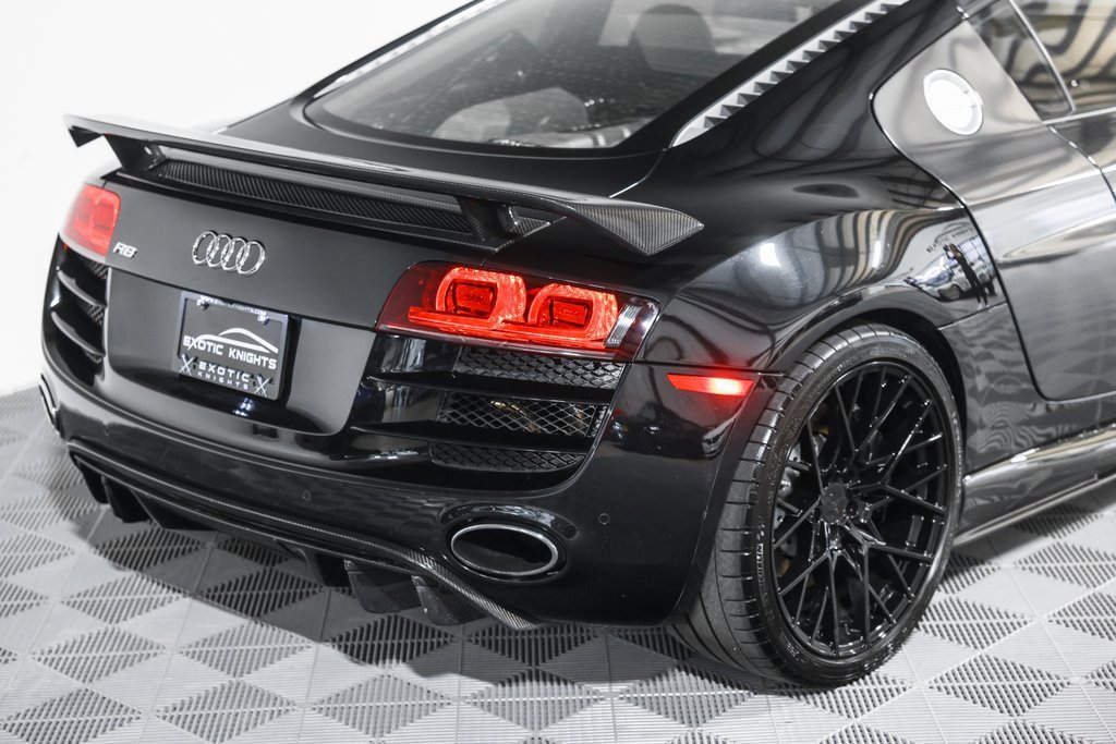 Used 2012 Audi R8 V10 w/ Enhanced Leather Pkg image 7