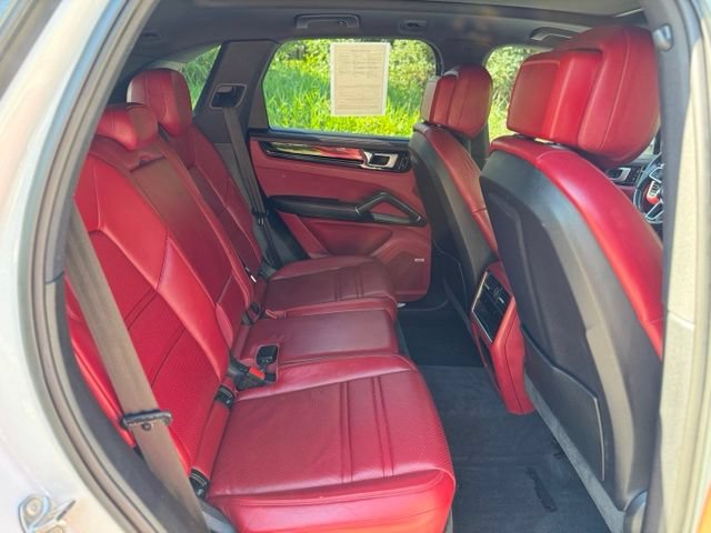 Used 2019 Porsche Cayenne S AWD/4WD image 17