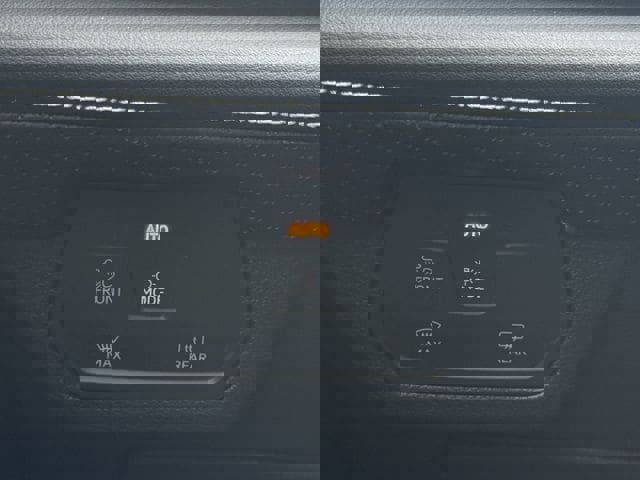 Used 2024 Volkswagen Atlas Cross Sport SEL Premium R-Line image 23