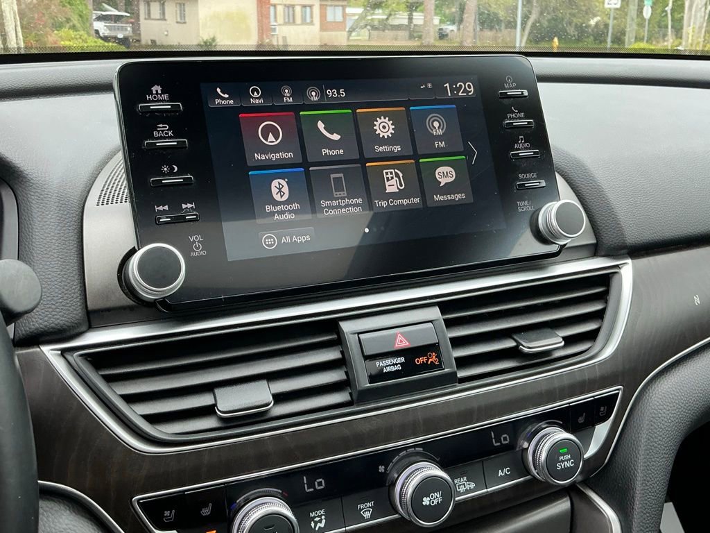 Used 2018 Honda Accord Touring image 38