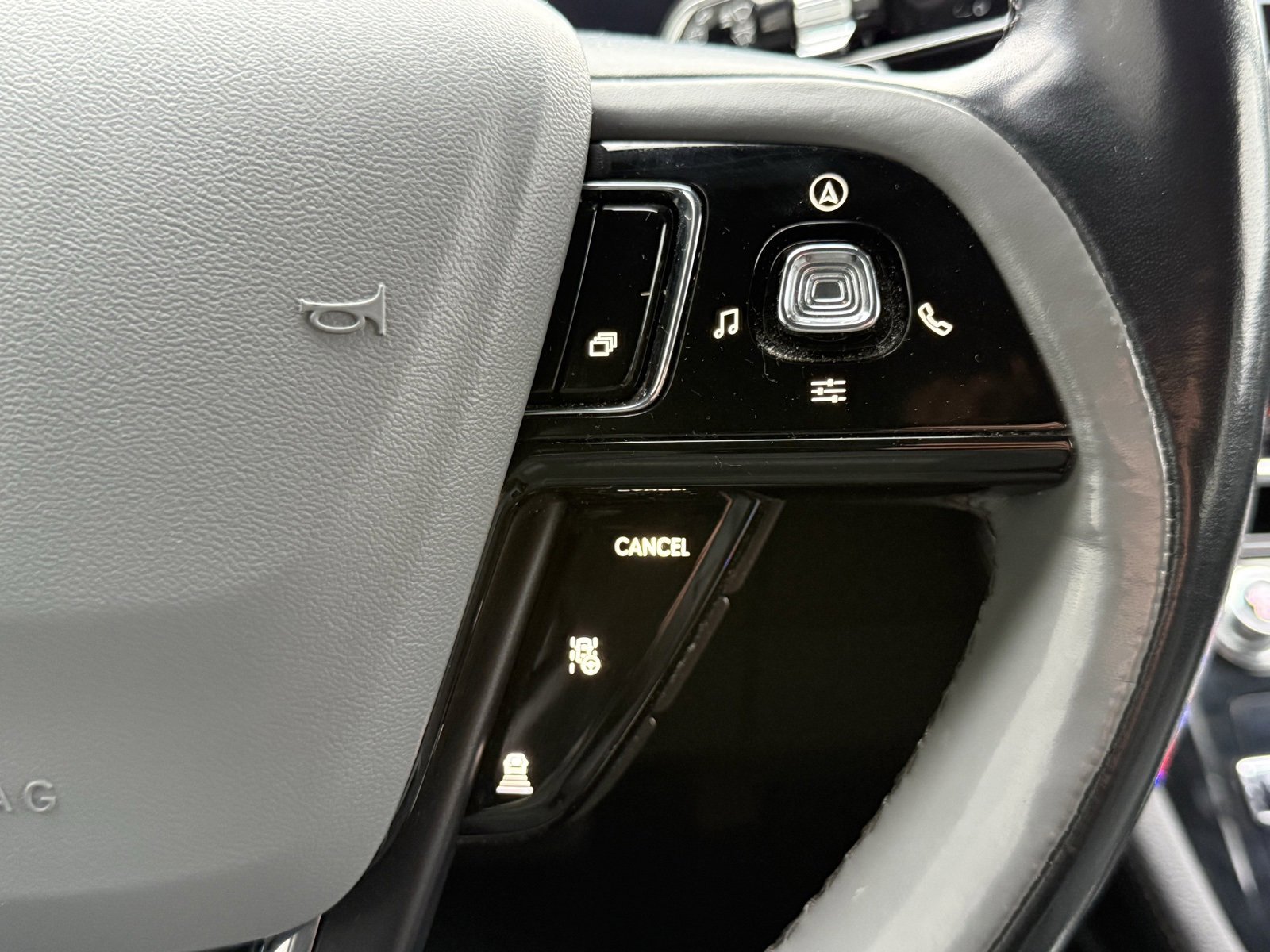 Used 2020 Lincoln Corsair Reserve w/ Equipment Group 201A image 20