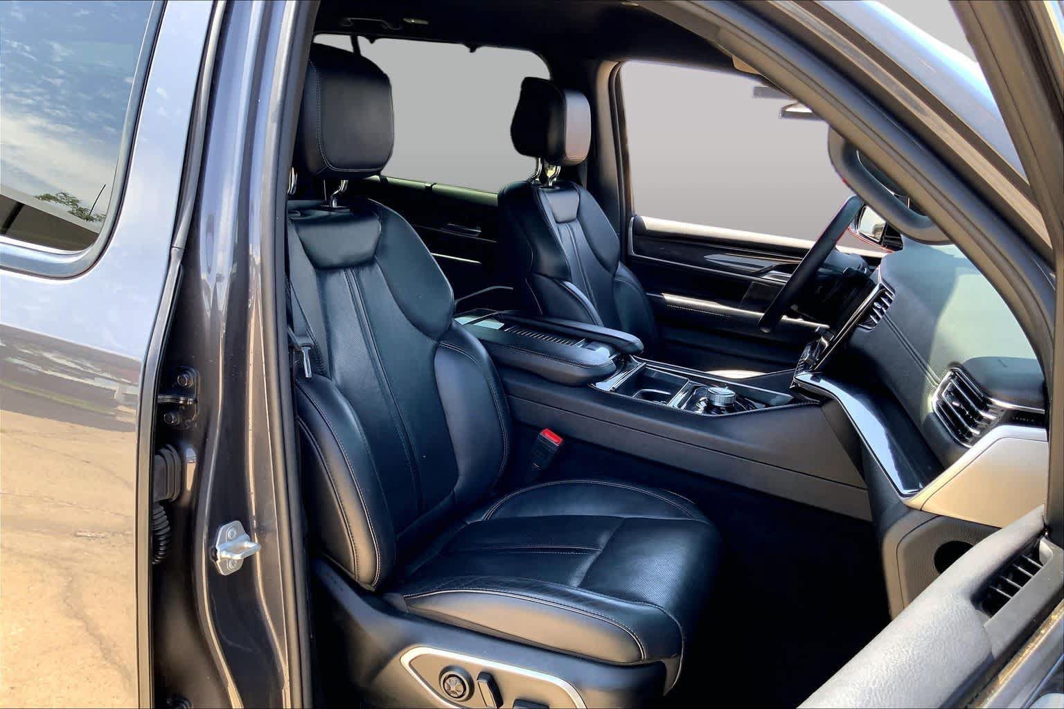 Used 2022 Jeep Wagoneer Series I w/ Convenience Group I AWD/4WD image 9