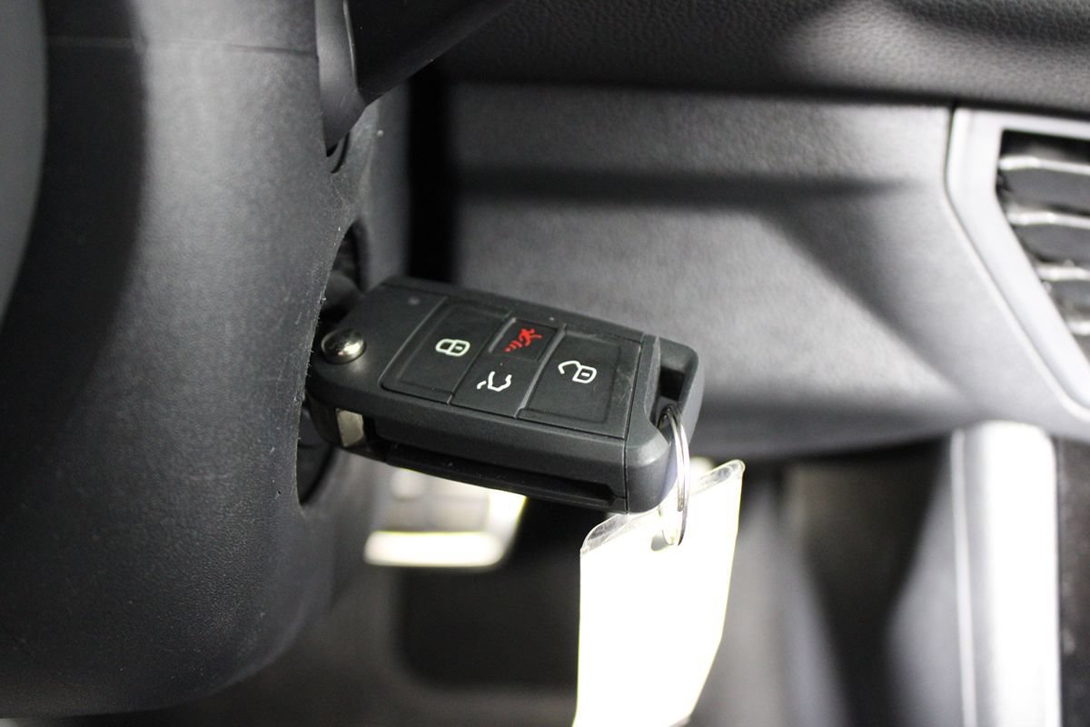 Used 2025 Volkswagen Jetta Sport FWD image 22