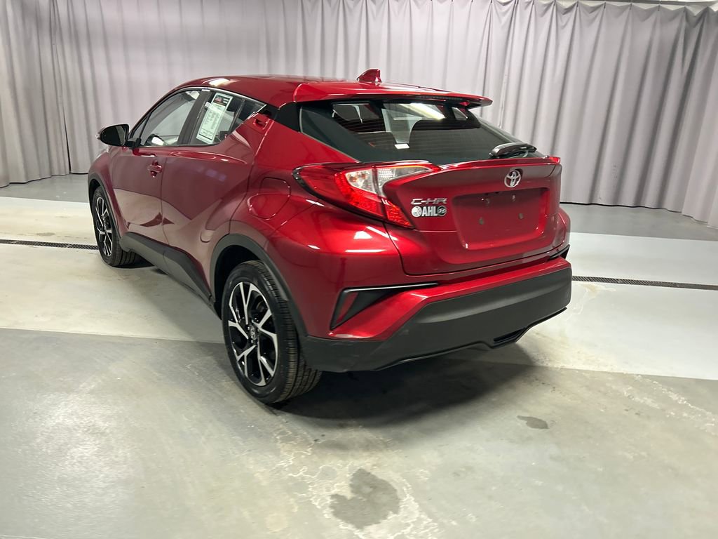 Used 2019 Toyota C-HR XLE image 5