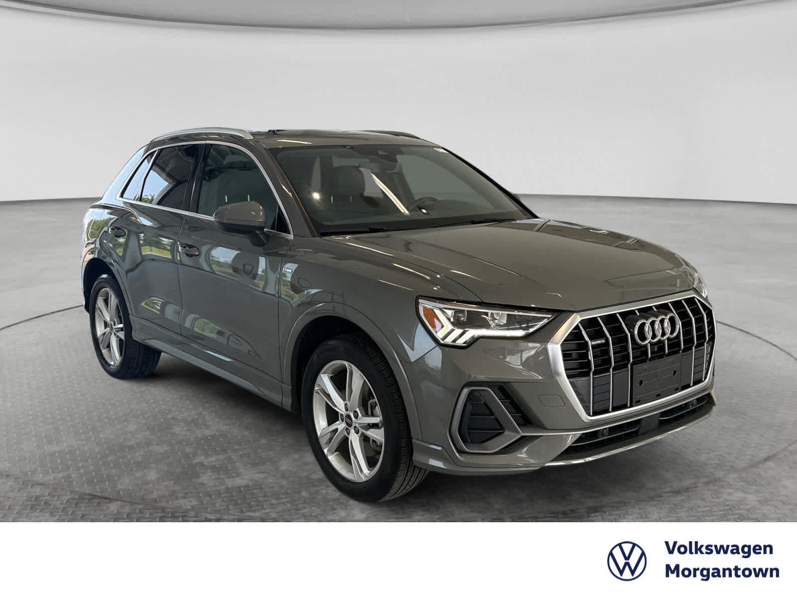 Used 2024 Audi Q3 2.0T Premium AWD/4WD image 3