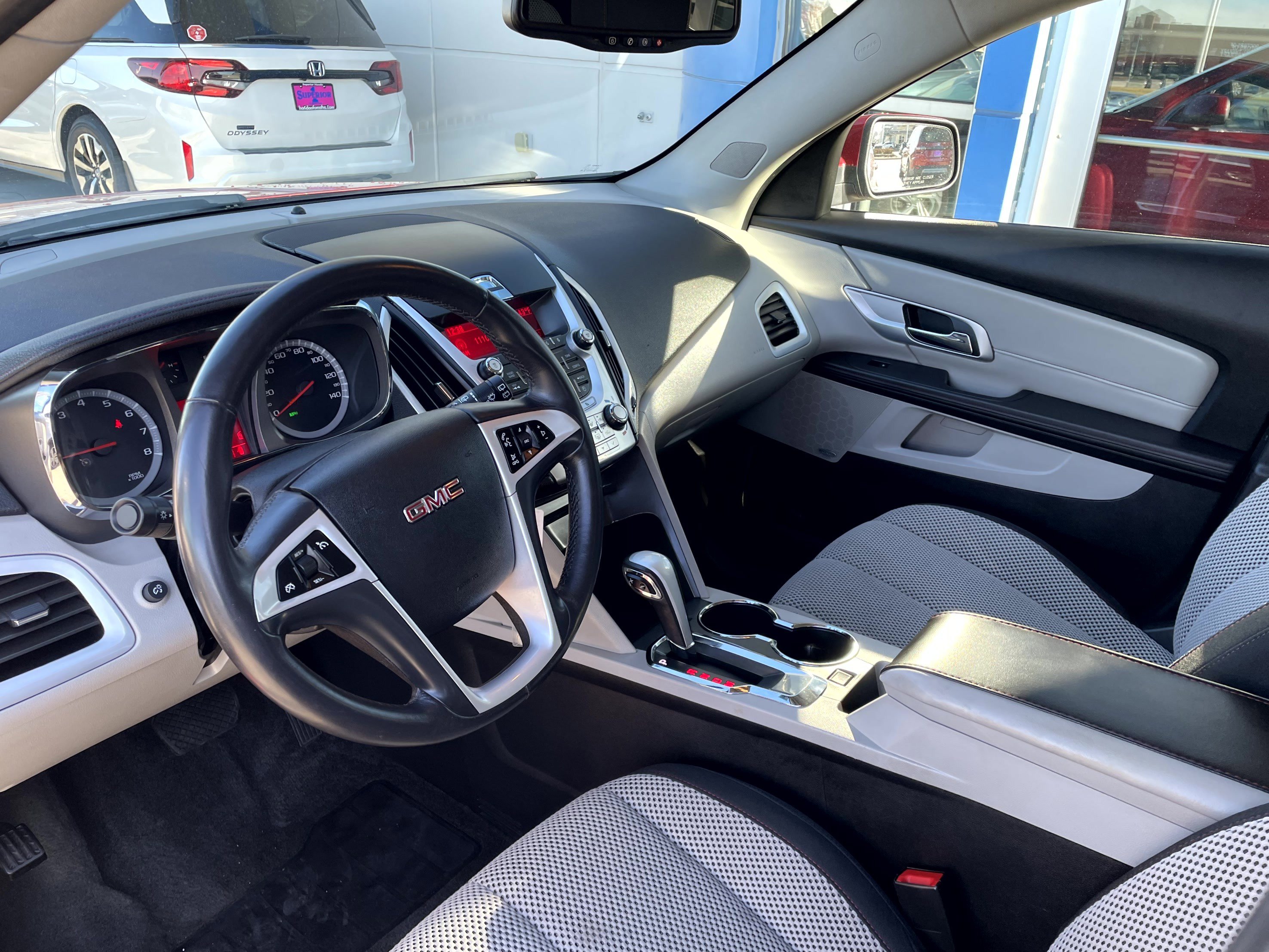 Used 2010 GMC Terrain SLE image 12