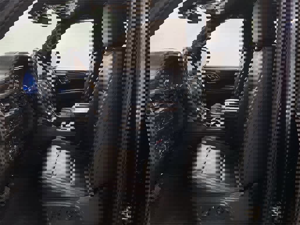 Used 2023 Chevrolet Tahoe LT image 13