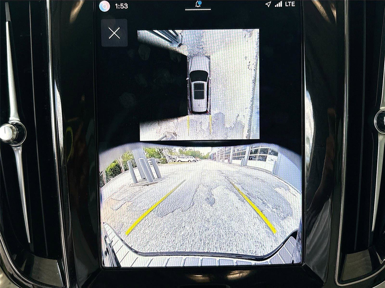 Used 2025 Volvo V60 B5 Cross Country Plus AWD/4WD image 14