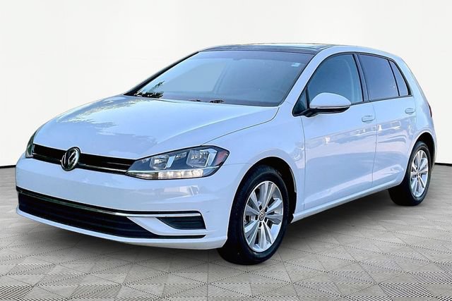 Used 2020 Volkswagen Golf 4-Door FWD image 3