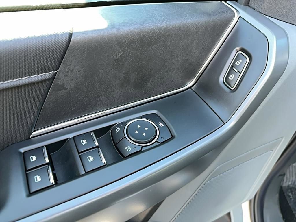 New 2025 Ford F150 XLT w/ Equipment Group 302A MID image 11