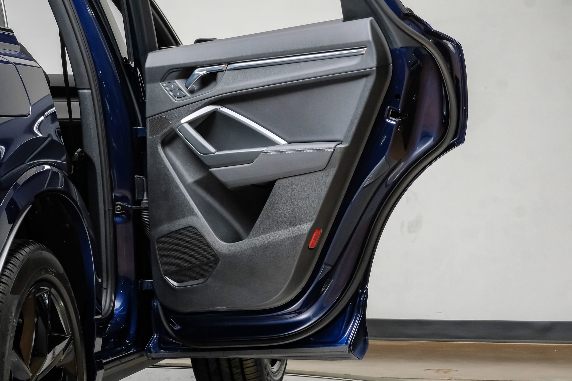 Used 2023 Audi Q3 2.0T Premium Plus w/ Premium Plus Package image 49