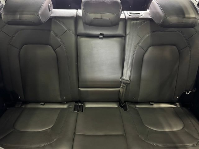 New 2024 Land Rover Defender 110 SE AWD/4WD image 28