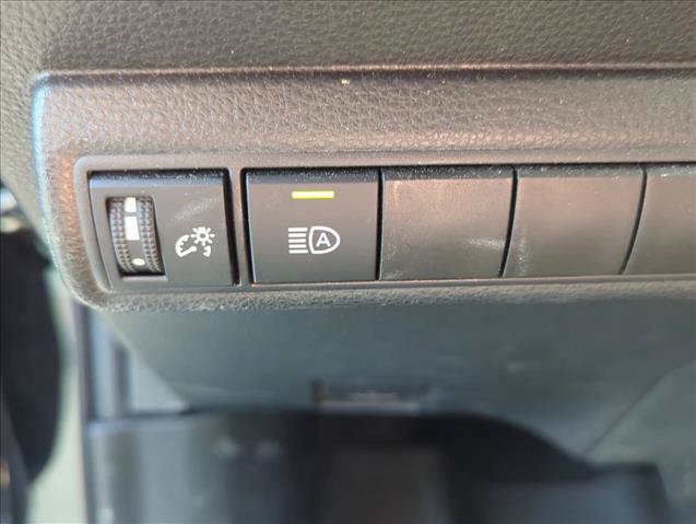 Certified 2025 Toyota Corolla LE FWD image 11