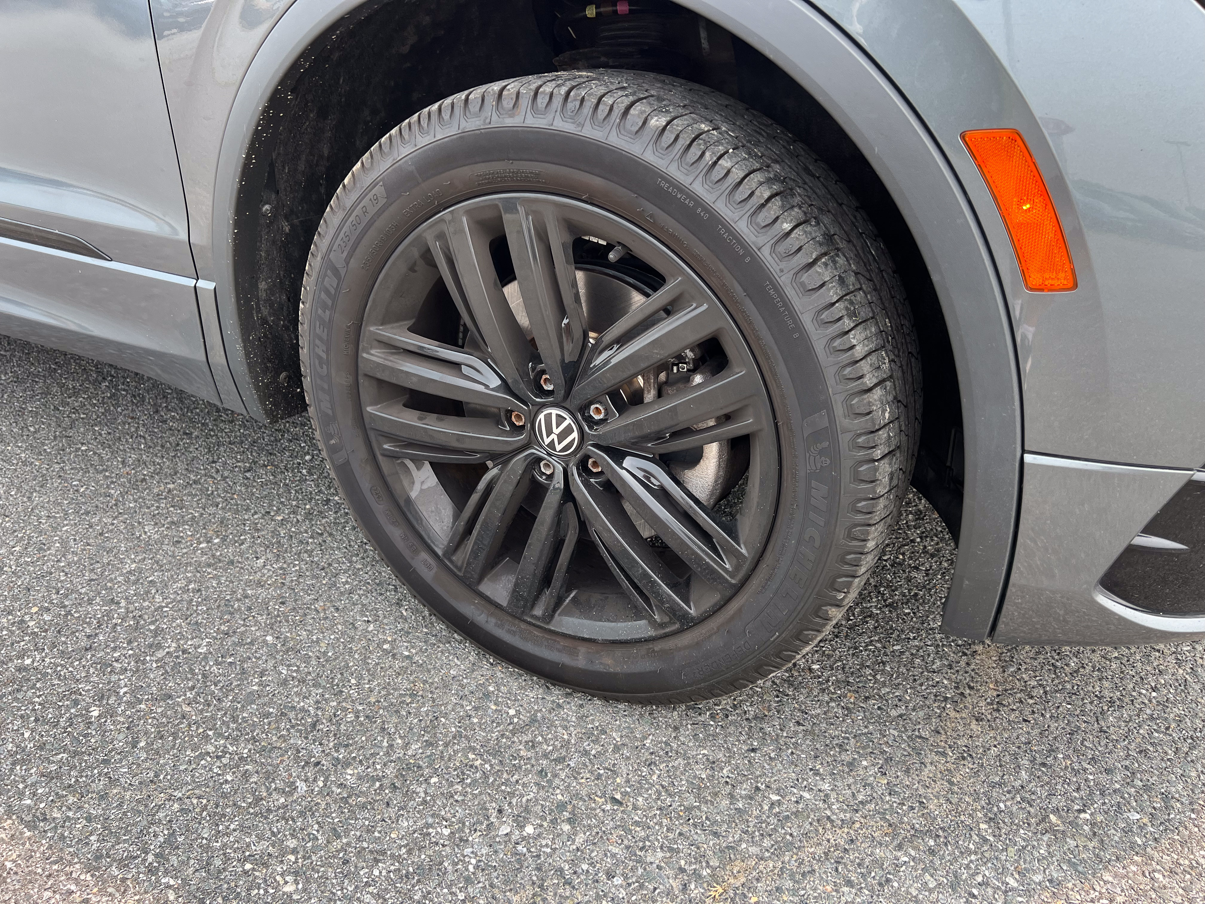 Used 2022 Volkswagen Tiguan SE R-Line AWD/4WD image 8