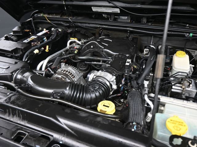 Used 2012 Jeep Wrangler Unlimited Rubicon image 28