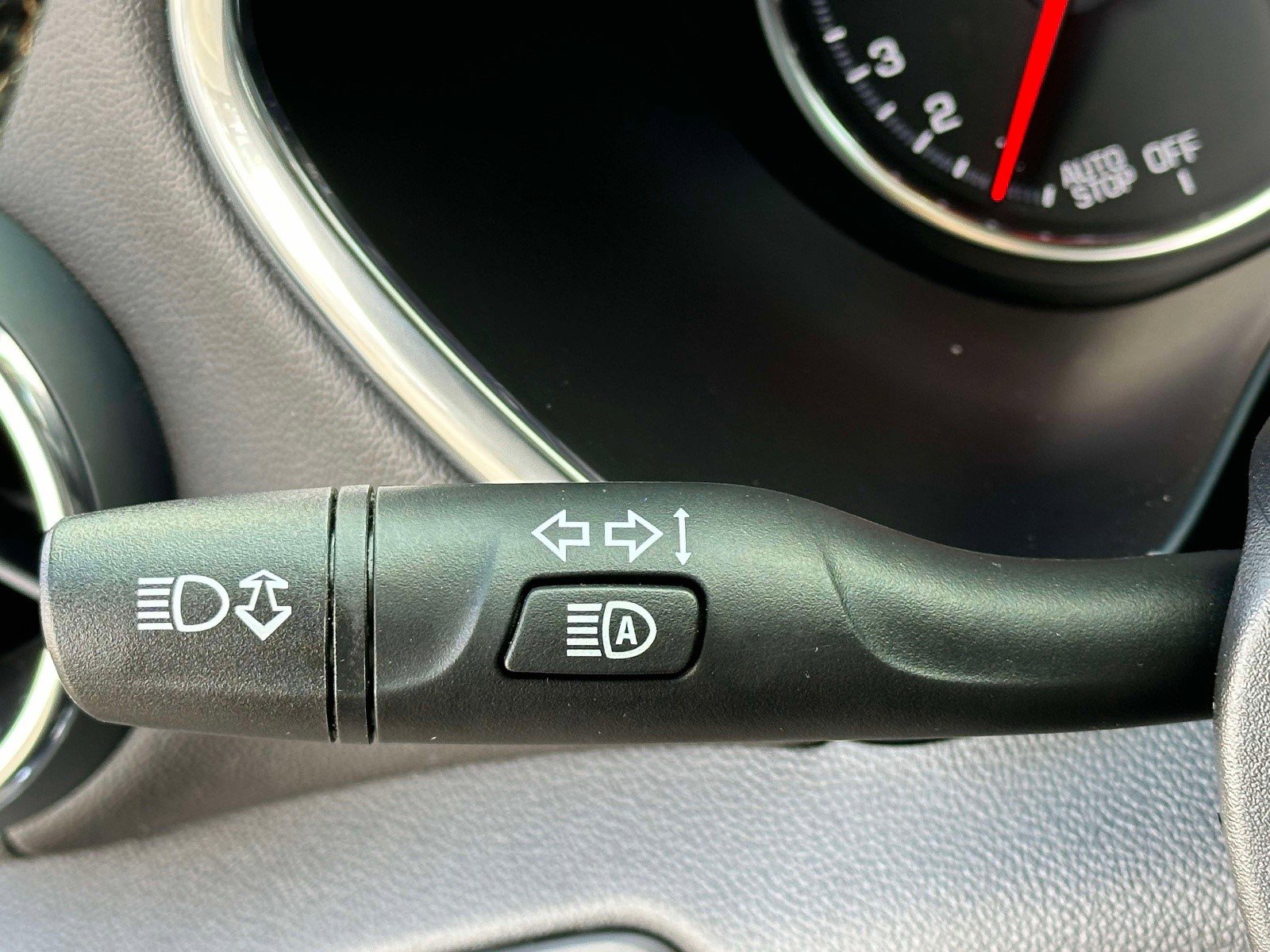 Certified 2022 Chevrolet Blazer Premier w/ Enhanced Convenience Package image 21