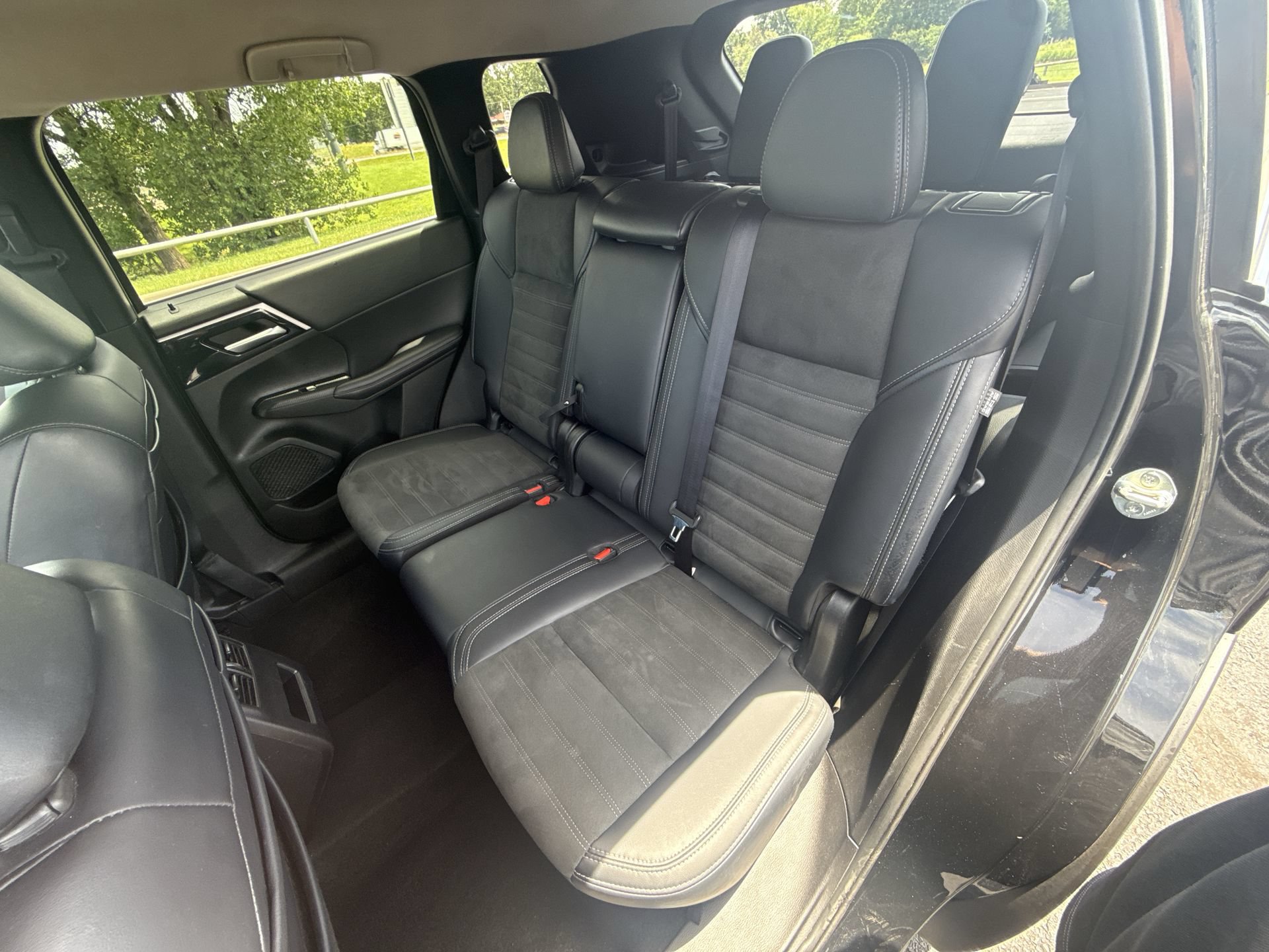 Used 2024 Mitsubishi Outlander SE FWD image 22
