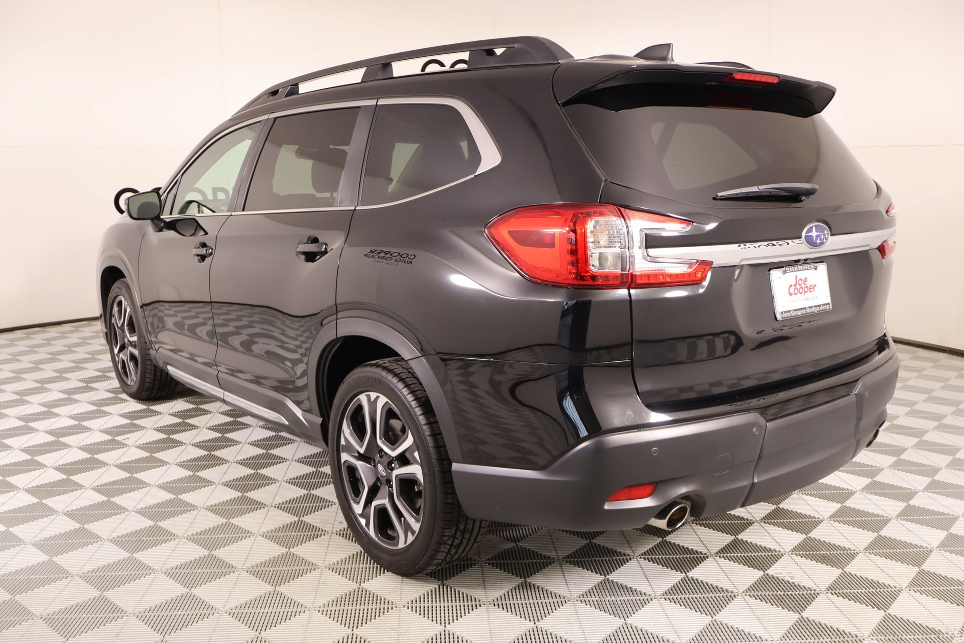 Used 2023 Subaru Ascent Limited AWD/4WD image 23