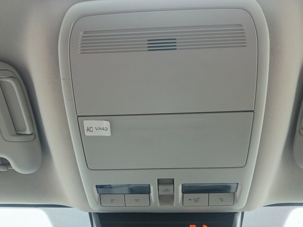 Used 2025 MAZDA CX-50 AWD 2.5 S w/ Premium Package image 5