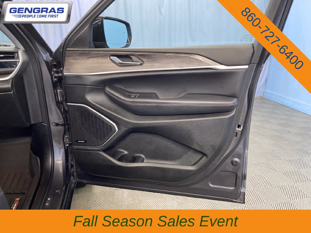 Used 2022 Jeep Grand Cherokee Limited 4xe w/ MOPAR Finishing Package AWD/4WD image 45