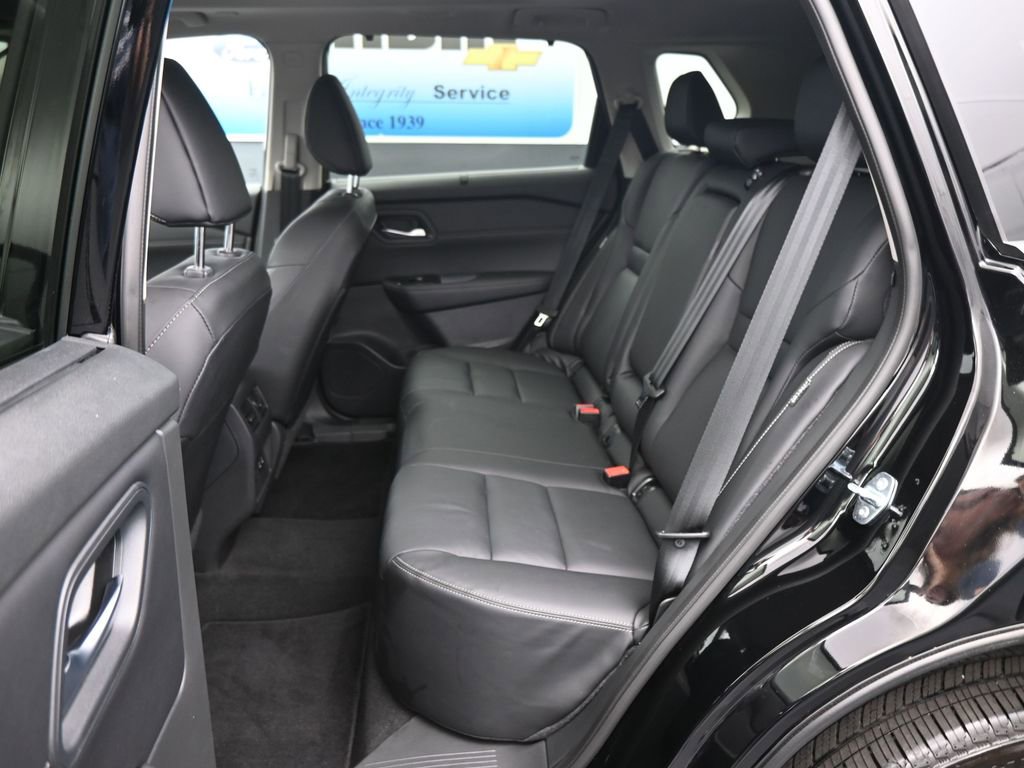 Used 2024 Nissan Rogue SL w/ SL Premium Package image 10