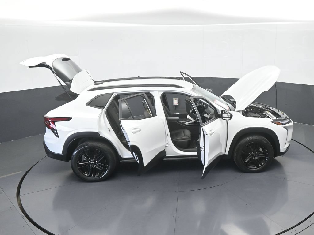 Used 2025 Chevrolet Trax ACTIV FWD image 67
