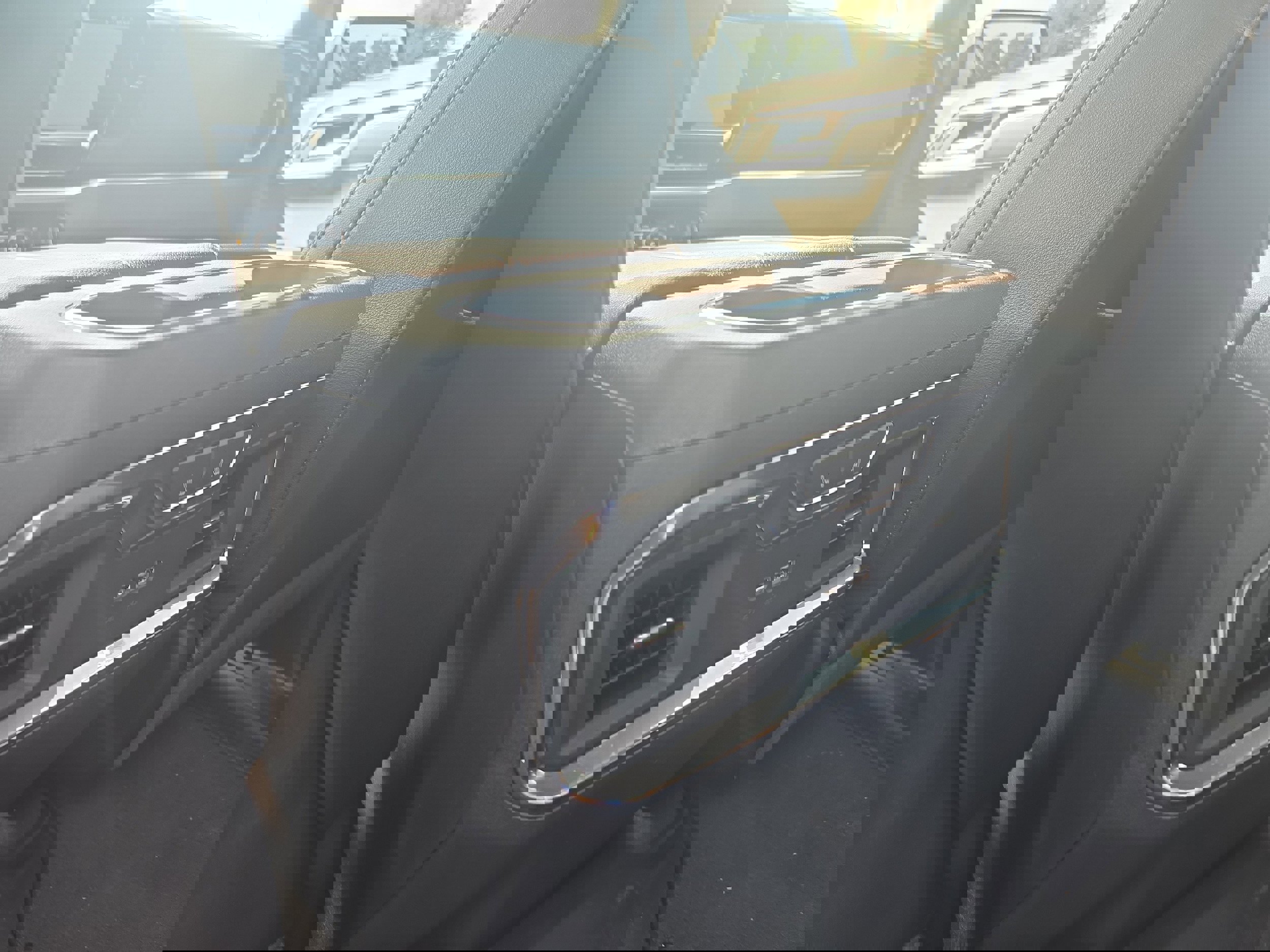 Used 2023 Chevrolet Silverado 1500 LTZ w/ Technology Package image 17