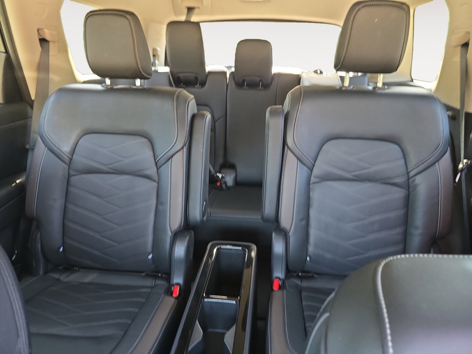 Used 2024 Nissan Pathfinder Platinum image 24