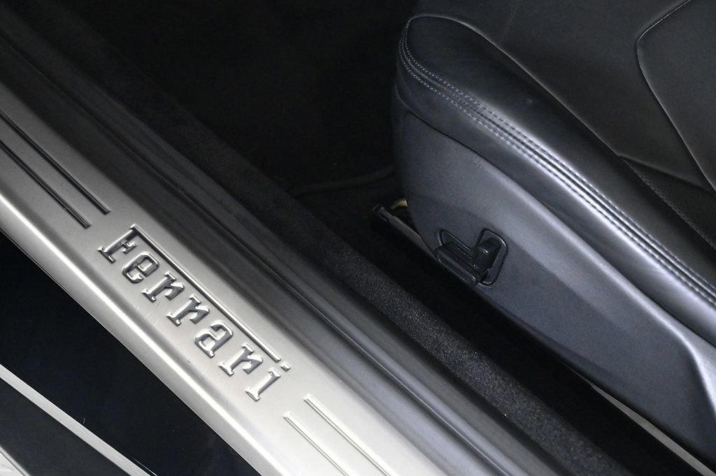 Certified 2019 Ferrari Portofino image 20