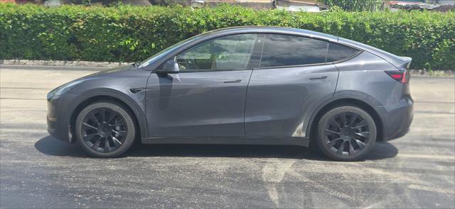 Used 2021 Tesla Model Y Long Range AWD/4WD image 3