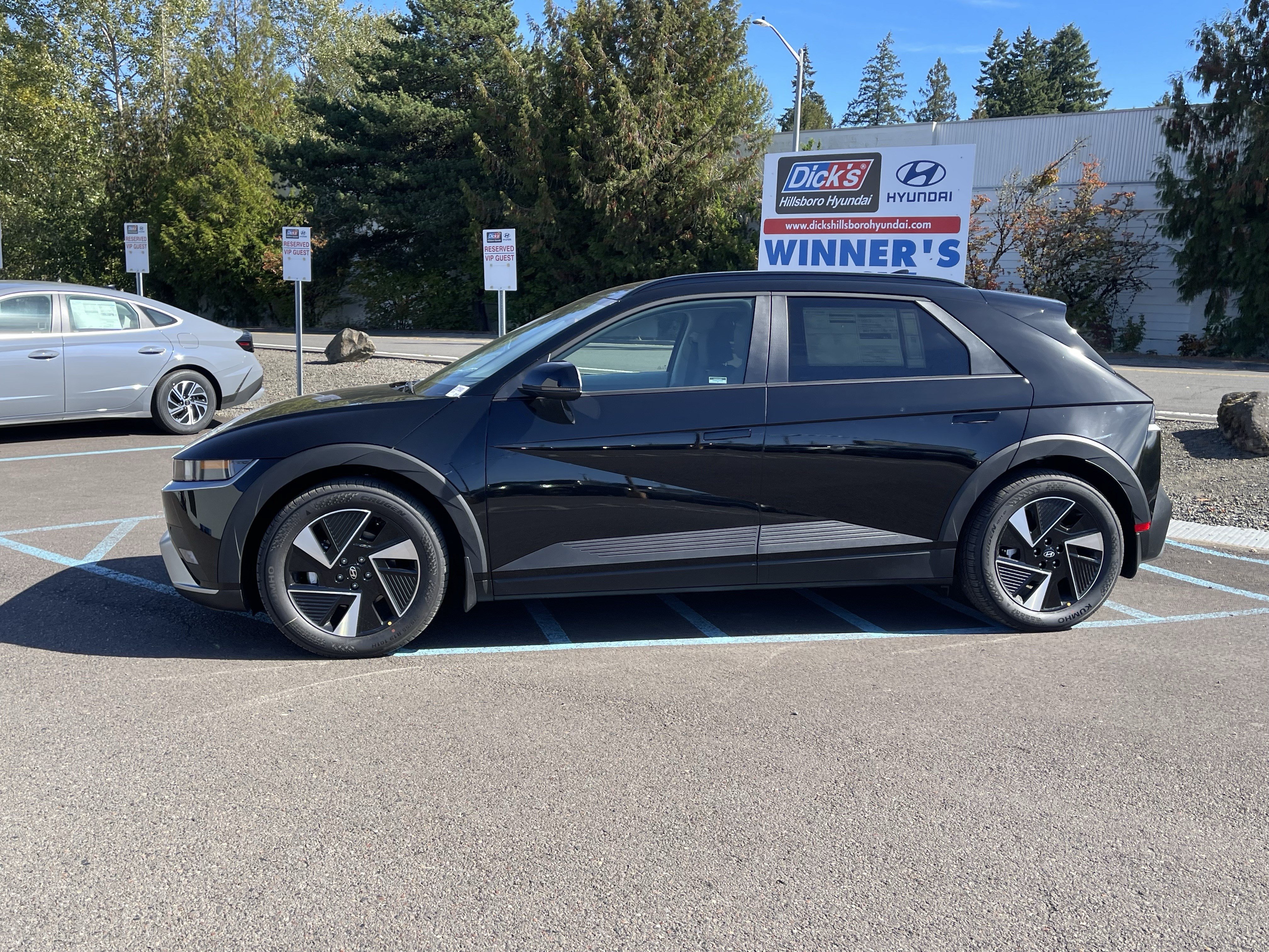 New 2027 Hyundai Ioniq 5 SEL AWD/4WD image 2